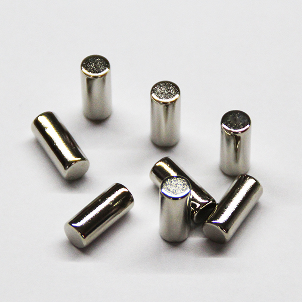 Cylindrical neodymium iron boron magnet