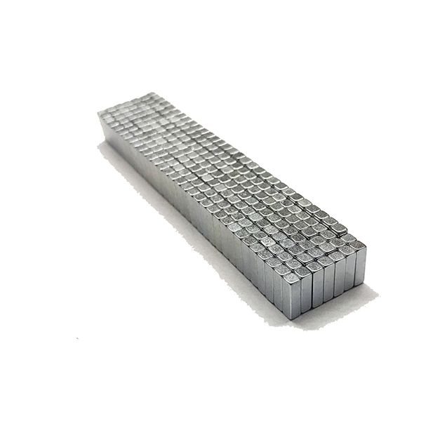 Long strip neodymium iron boron magnet